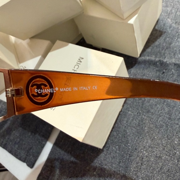 Chanel Sunglasses. - Picture 4 of 4
